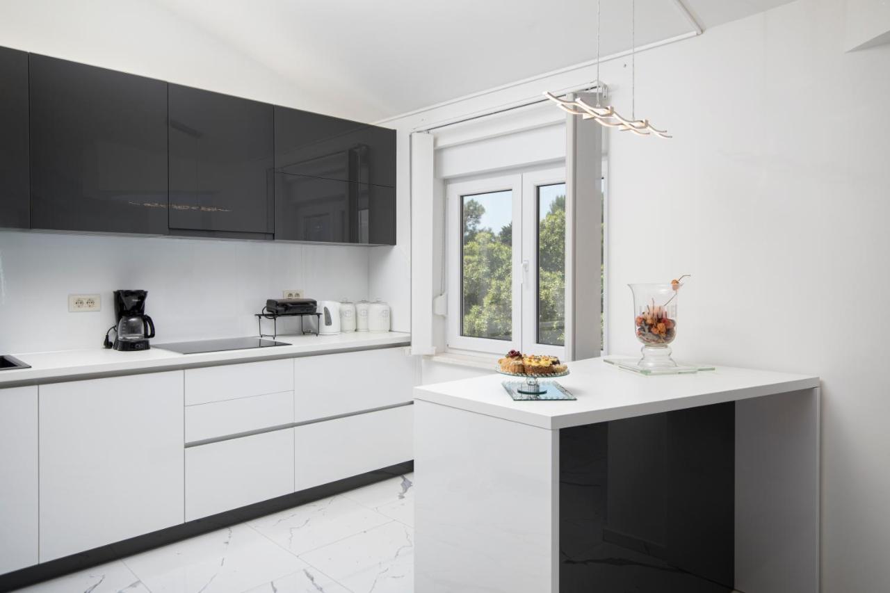 Pjescana Uvala Sea View Apartment Экстерьер фото