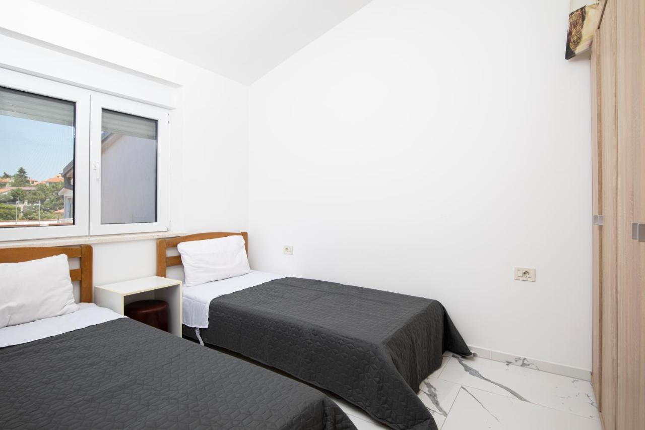 Pjescana Uvala Sea View Apartment Экстерьер фото