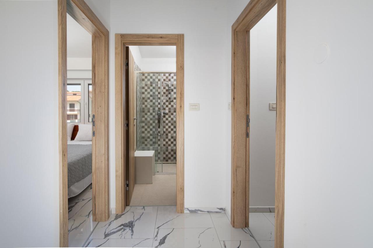 Pjescana Uvala Sea View Apartment Экстерьер фото